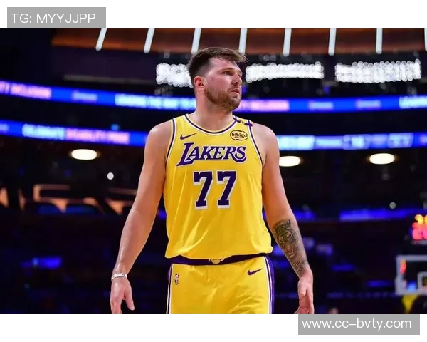 湖人官方推特发布东契奇与詹姆斯精彩数据海报引发球迷热议 湖人官方推特发布东契奇与詹姆斯精彩数据海报引发球迷热议