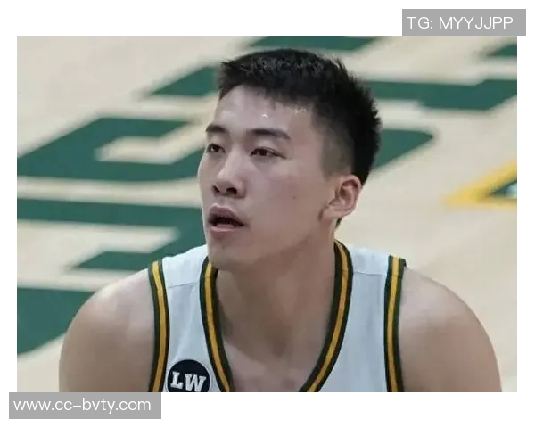 媒体人呼吁王俊杰转校寻找更适合自己风格的球队以获得更多出场机会