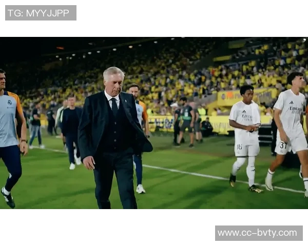 皇马社媒发布温馨瞬间维尼修斯姆巴佩琼阿梅尼亲密互动引发球迷热议